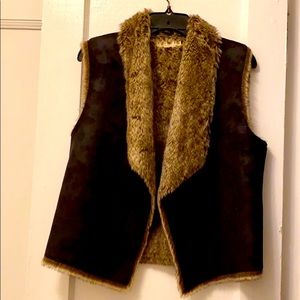 LIKE NEW Velvet faux fur vest